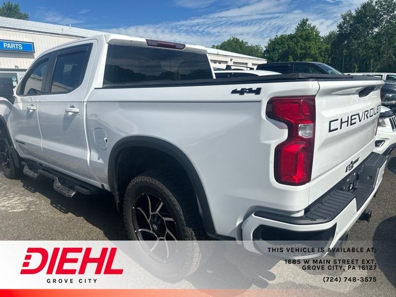 Used 2022 White Chevrolet RST image 5