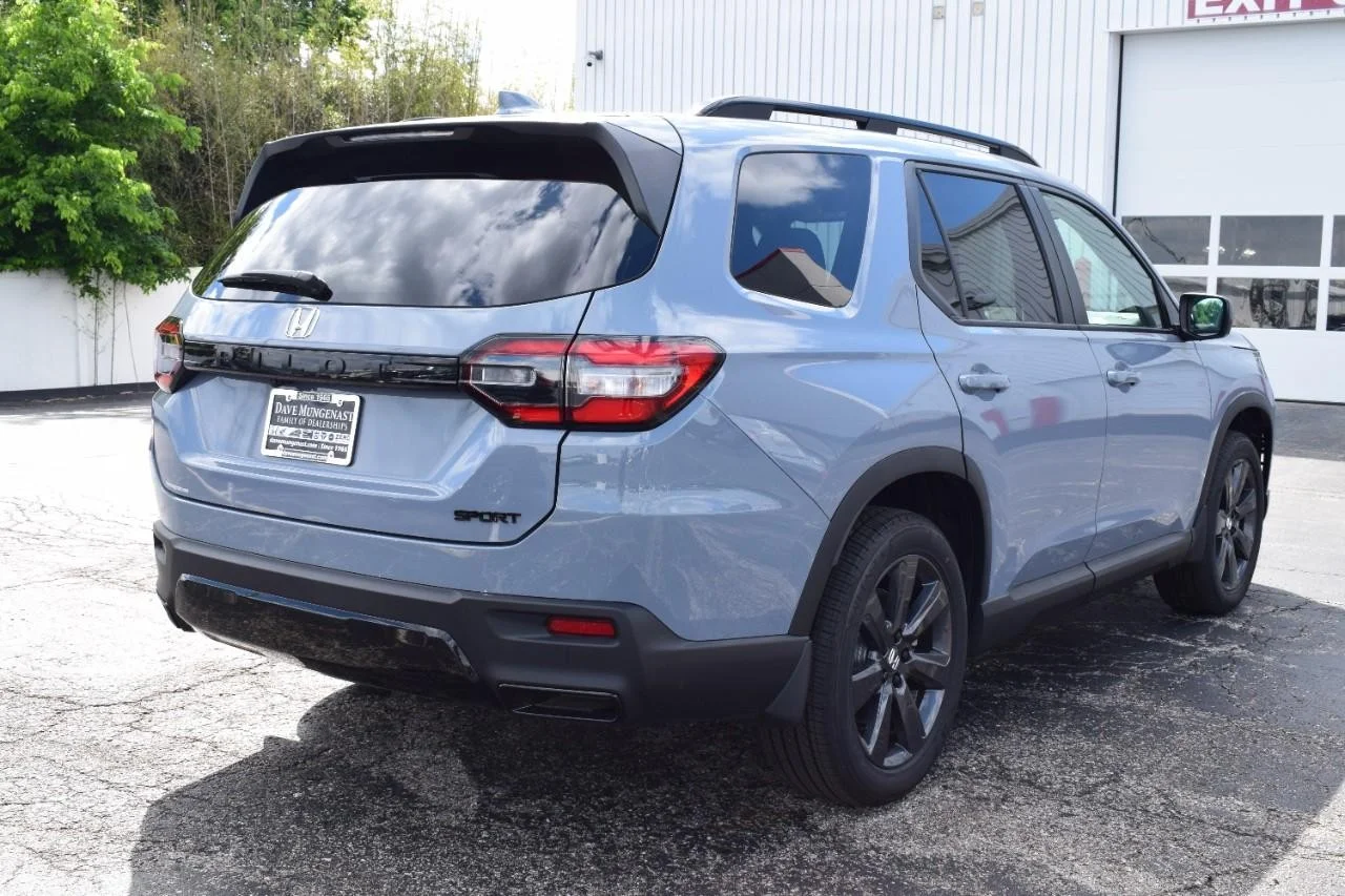 New 2026 Sonic Gray Pearl Honda Sport image 5