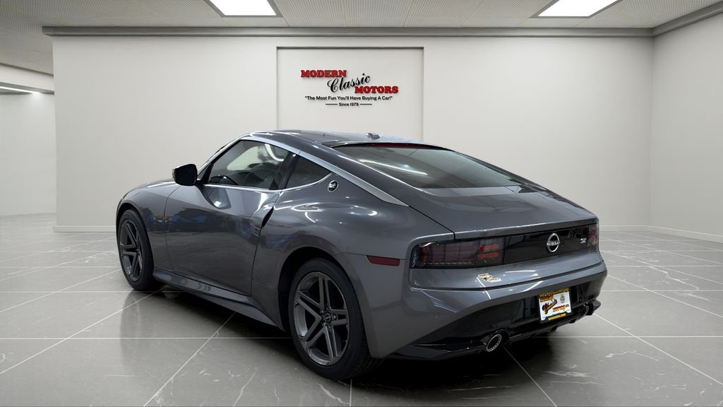 Used 2024 Gray Nissan Sport image 3