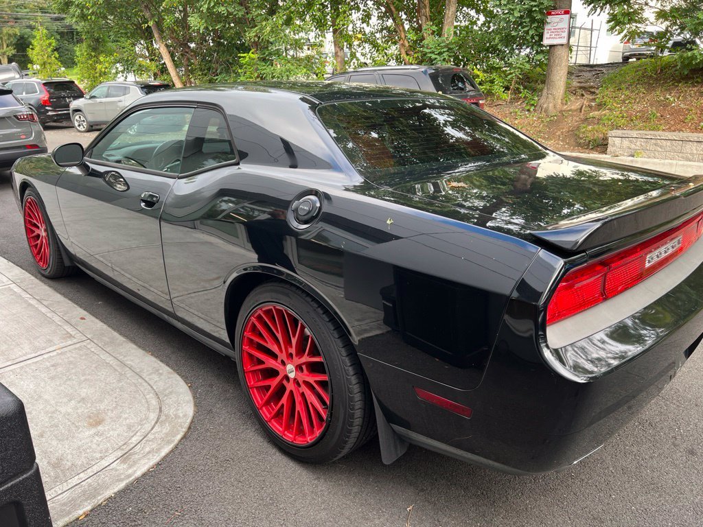 Used 2013 Black Dodge SXT image 7