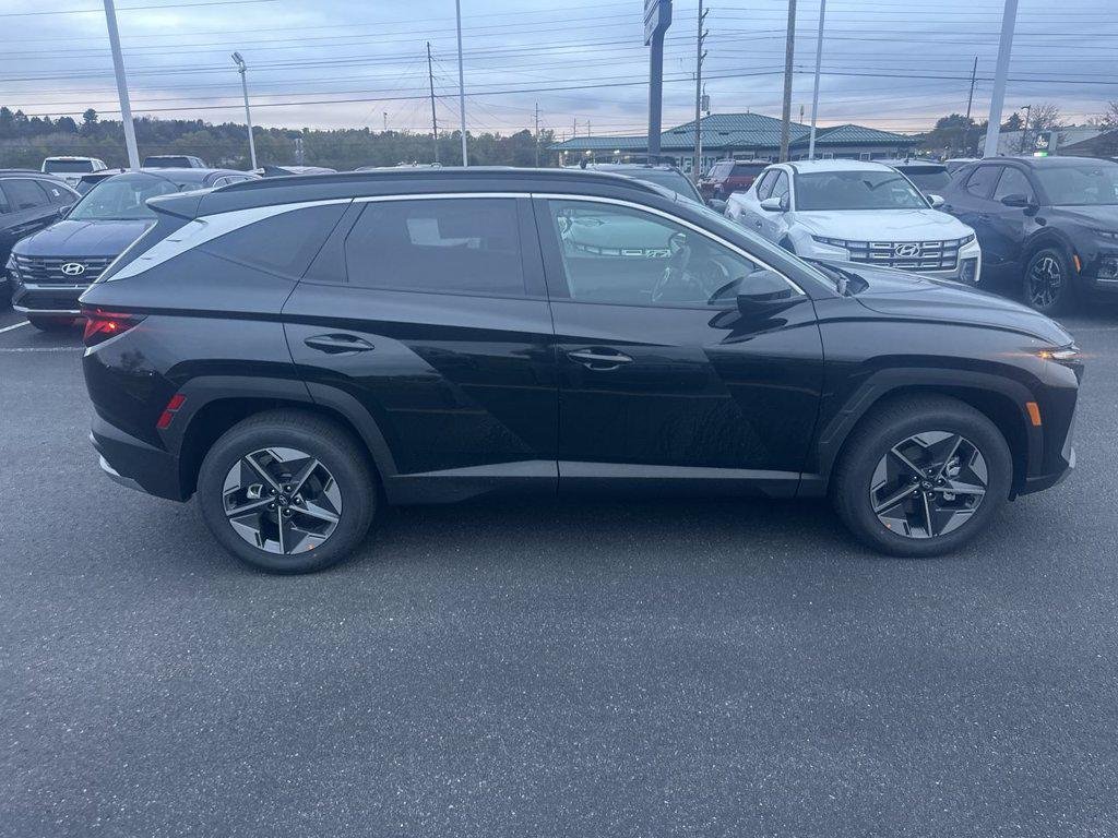 New 2026 Black Hyundai SEL Plus AWD image 9