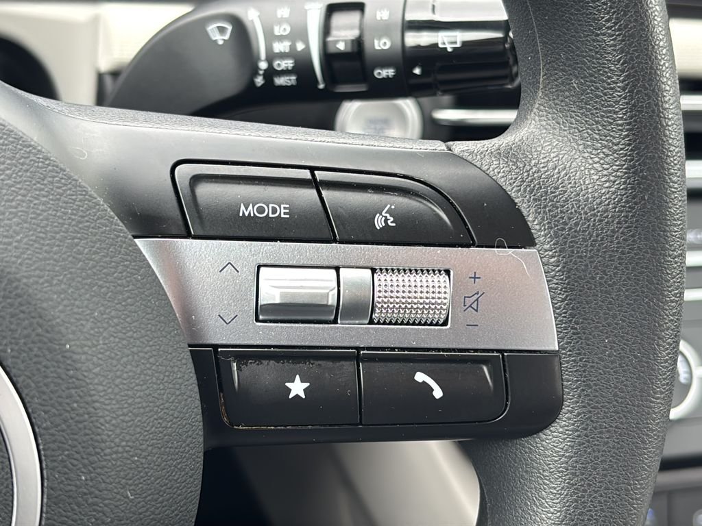2025 Hyundai Tucson SE - Photo 23