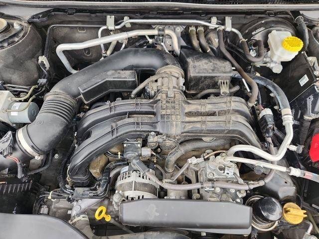 Used 2020  Subaru Premium image 29