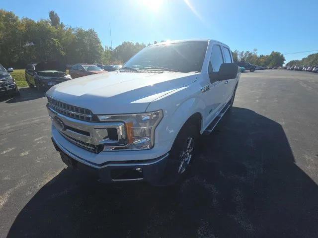 Used 2020  Ford  image 9