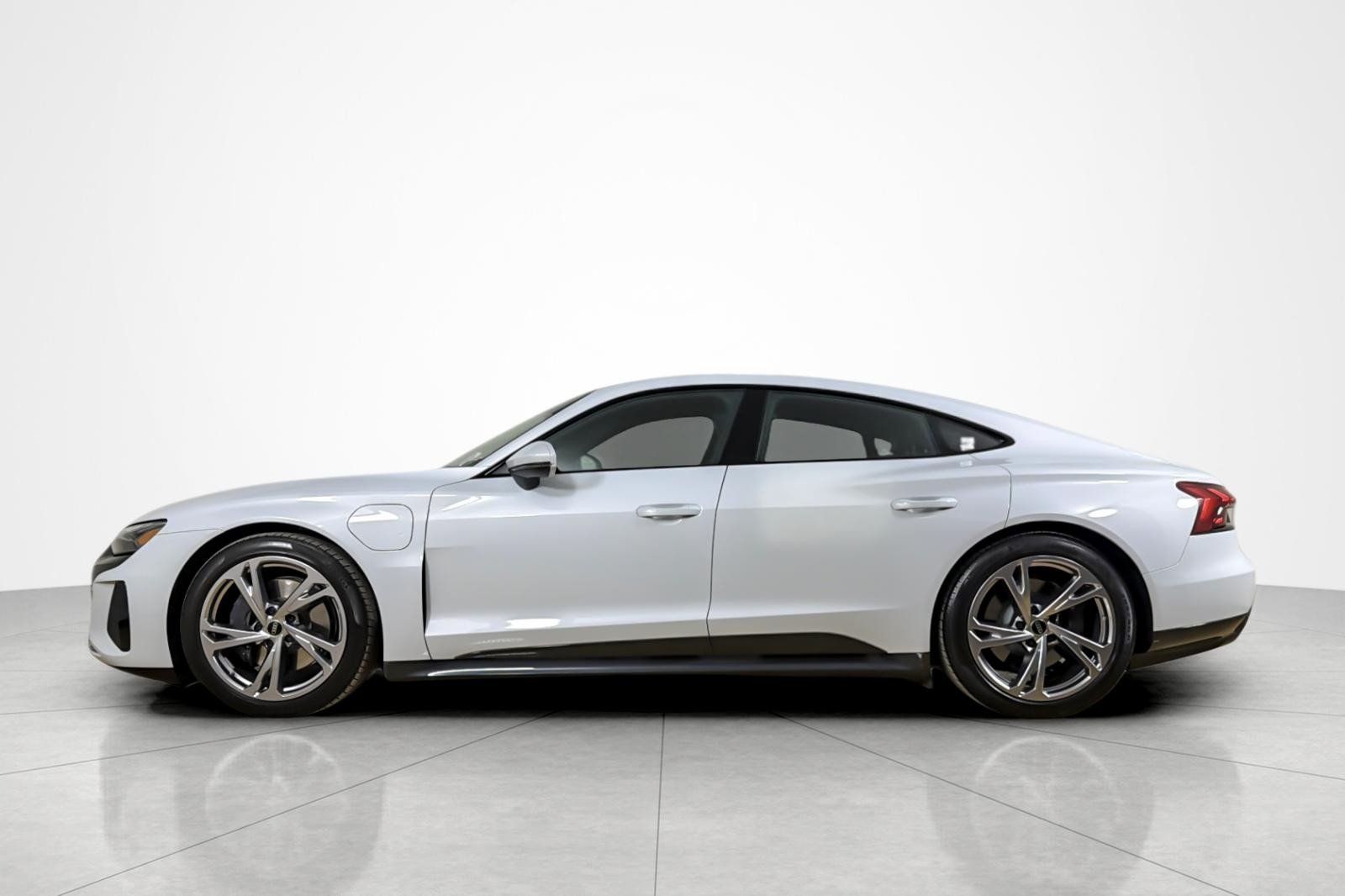 Used 2024 Suzuka Gray Metallic Audi Premium Plus quattro image 2