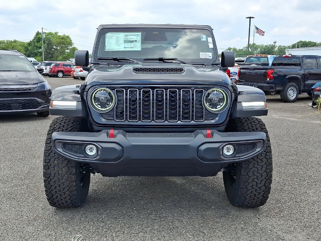 New 2026 Black Clear-Coat Exterior Paint Jeep Rubicon image 2