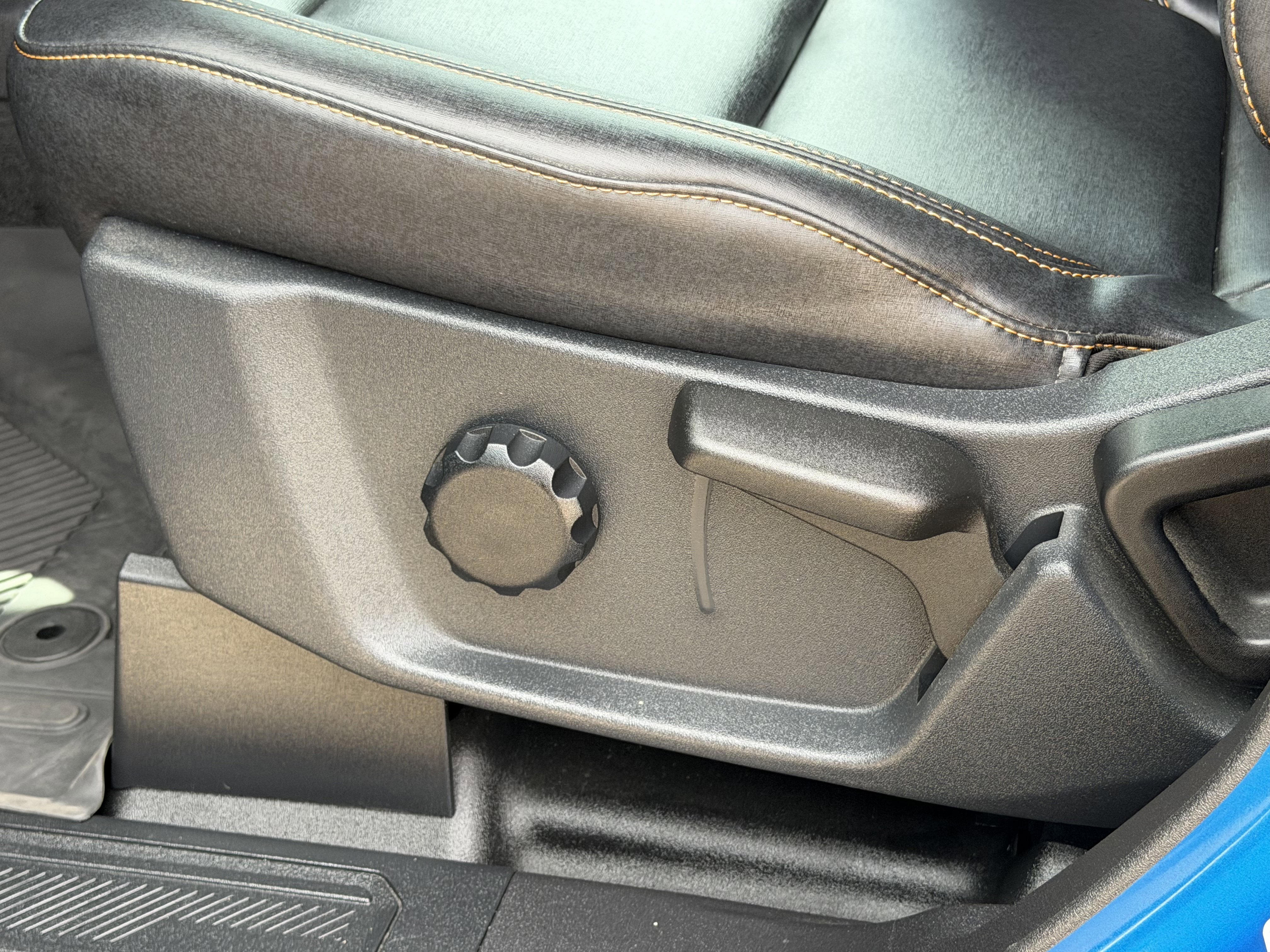 Used 2024 Velocity Blue Metallic Ford Badlands image 16