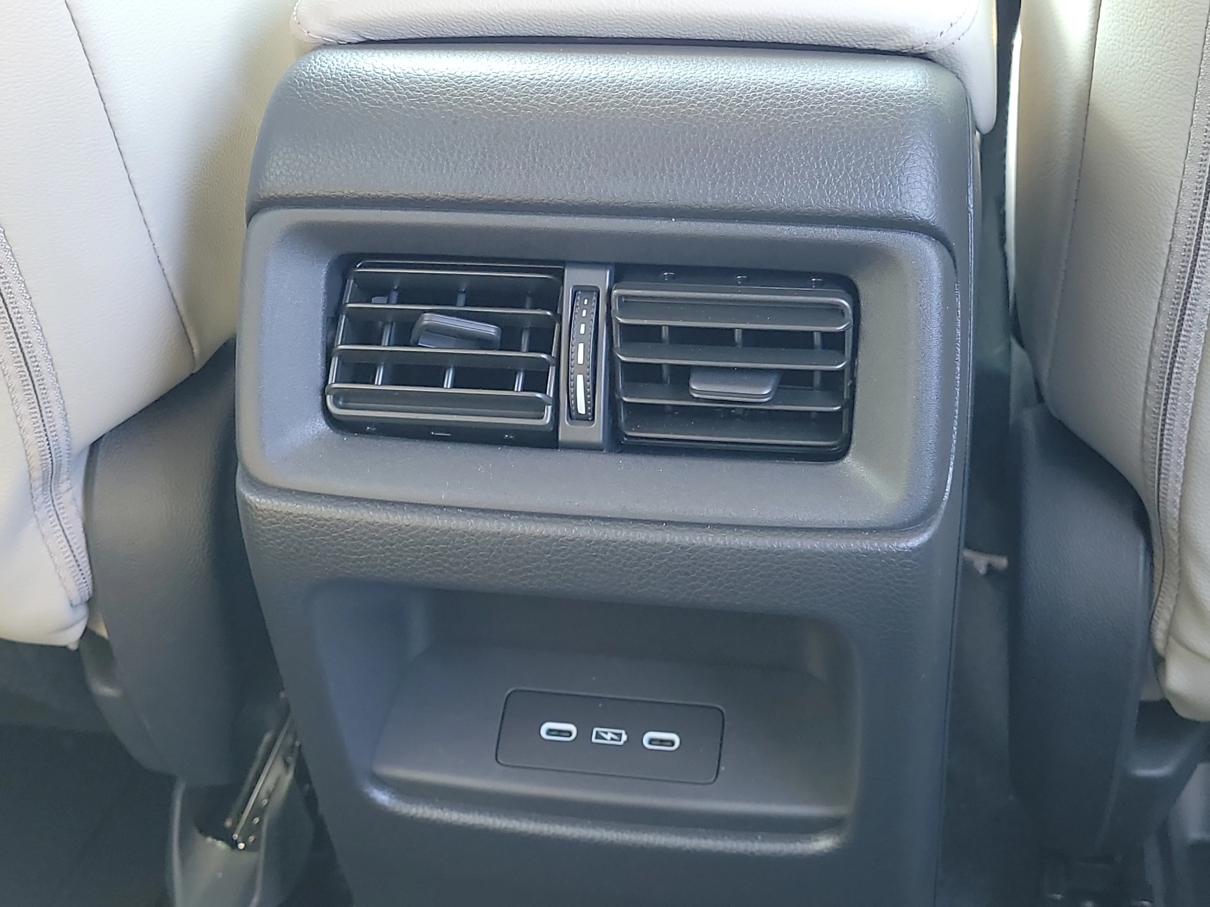 Used 2025 White Honda EX-L image 6