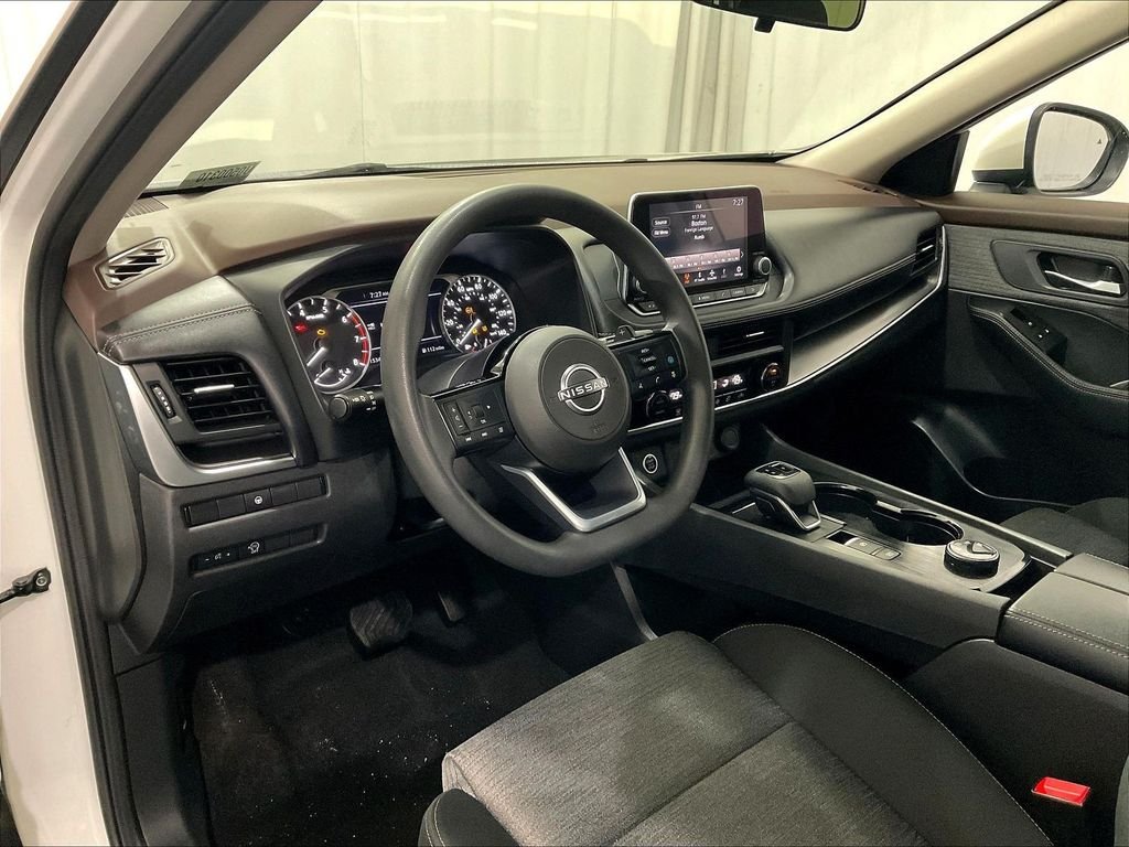 Used 2023 White Nissan SV image 8