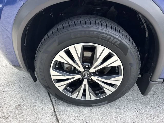 2023 Nissan Rogue SV - Photo 10