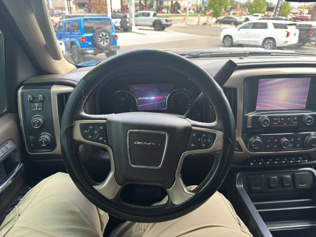 Used 2015 Iridium Metallic GMC Denali image 20