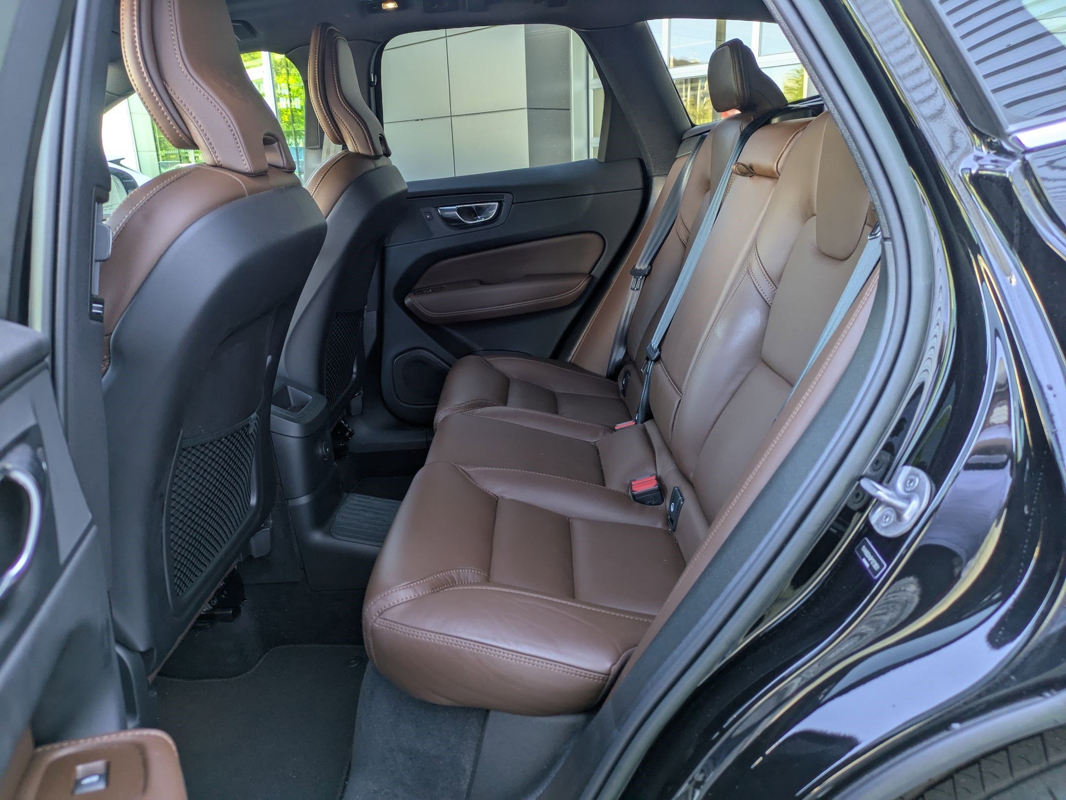 Certified Used 2023 Onyx Black Volvo Ultimate Bright Theme image 25