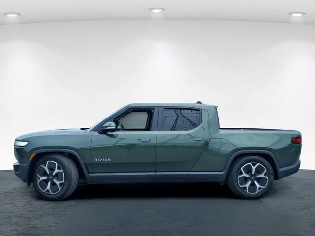 Used 2023 Green Rivian Adventure image 14
