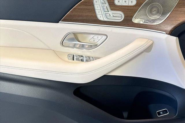 New 2026 Polar White Mercedes-Benz GLS 450 image 46