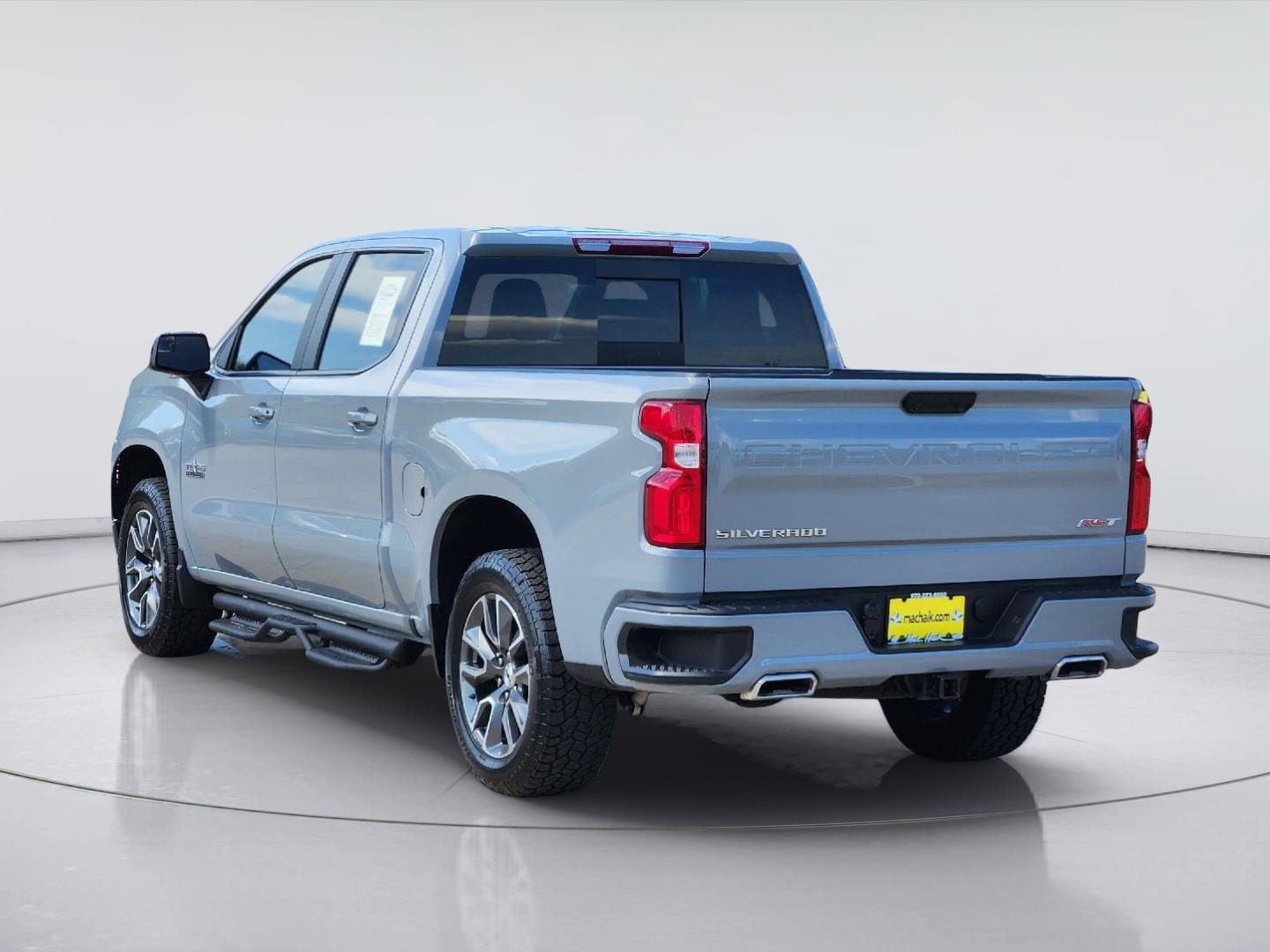 Certified Used 2025 Slate Gray Metallic Chevrolet RST image 4