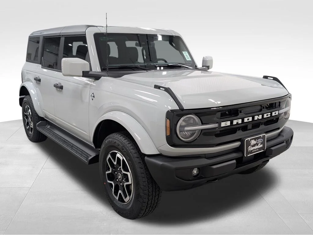 New 2026 Avalanche Gray Ford Outer Banks® image 20