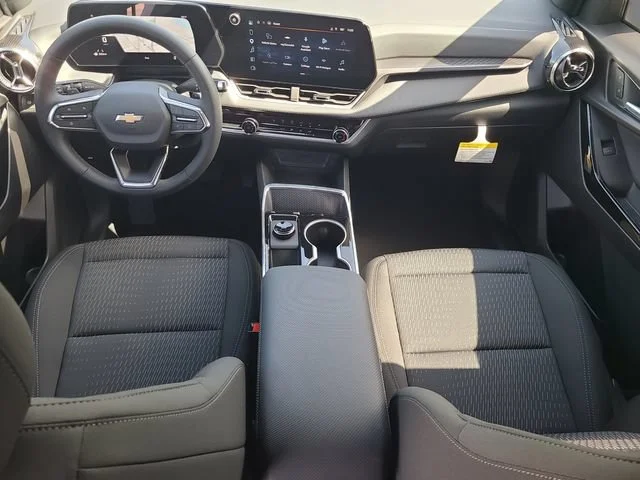 New 2027 Summit White Chevrolet LT image 14