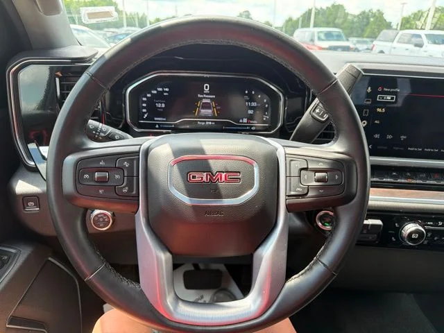 Used 2025 Black GMC SLT image 34