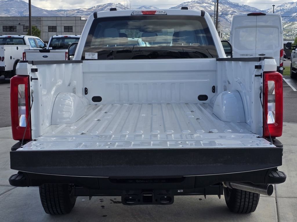 New 2026 Oxford White Ford XL image 22