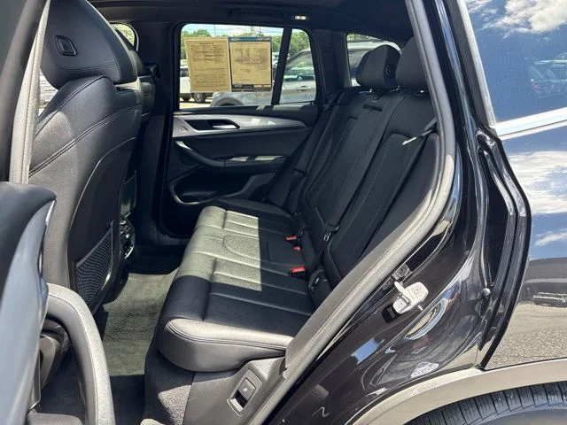 Used 2021 Black BMW sDrive30i image 25