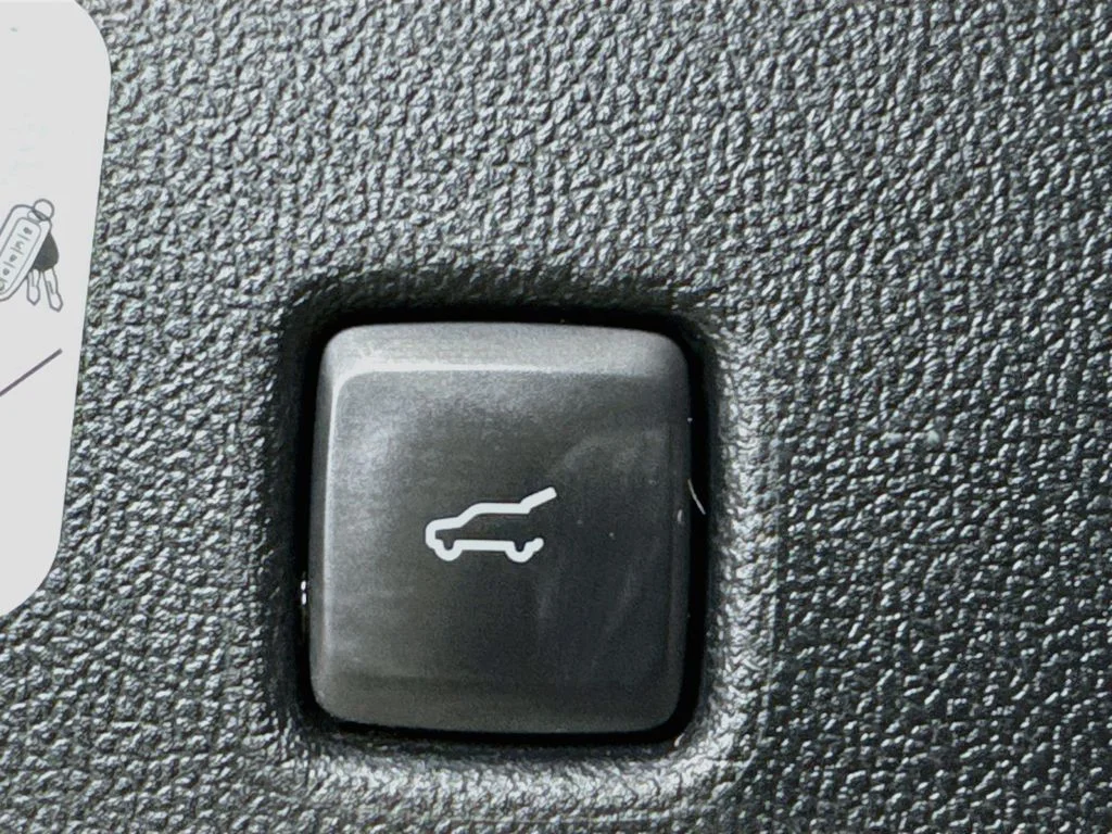 Used 2020 Black Ford Titanium image 31