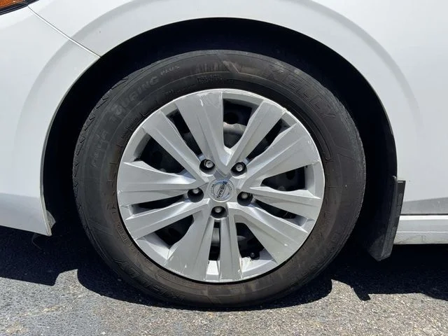 Used 2023 White Nissan S image 12