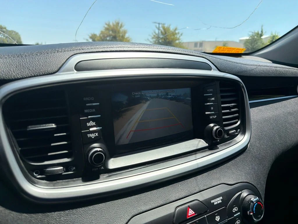 Used 2020 Gray Kia LX image 27