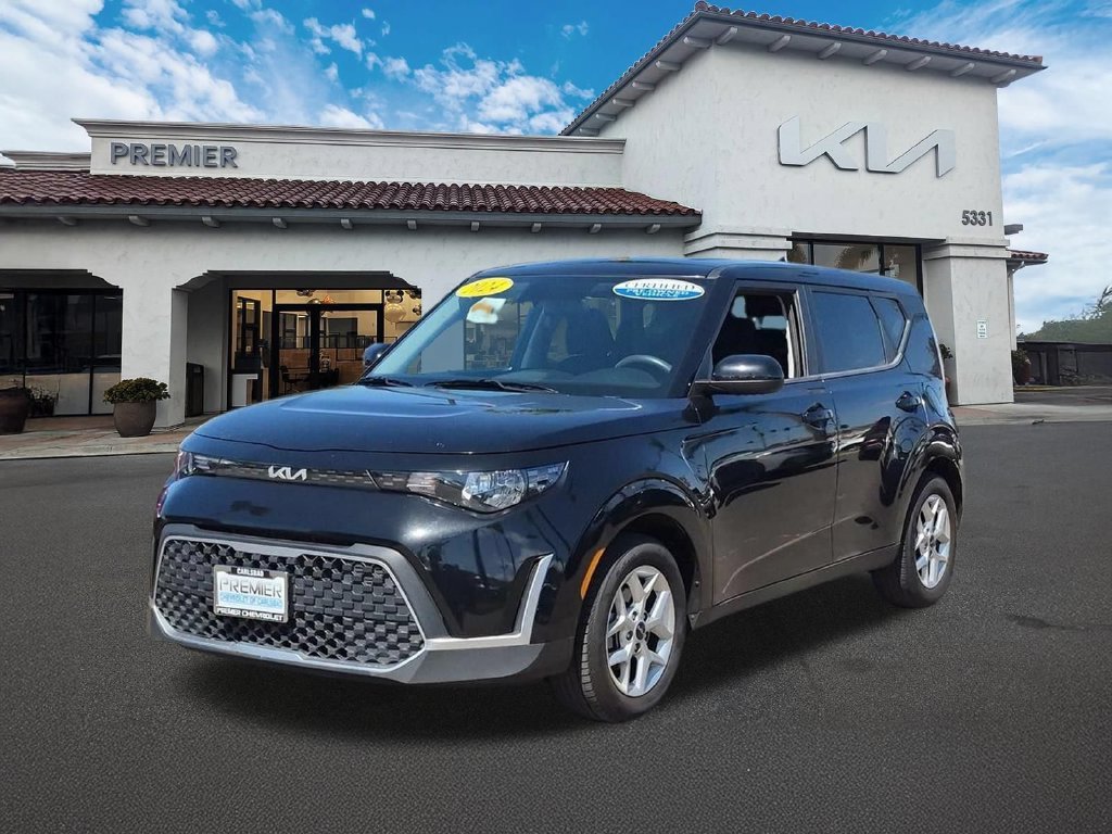 Certified Used 2024 Fusion Black Kia LX image 4