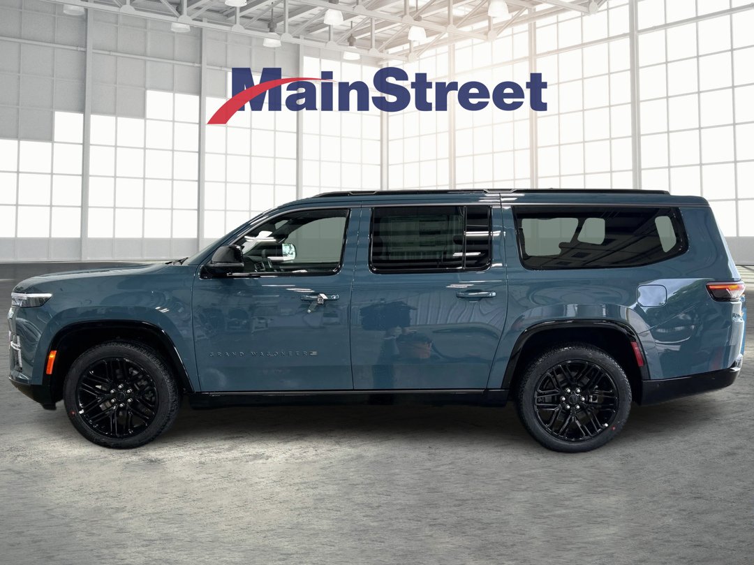 New 2026 Steel Blue Exterior Paint Jeep Limited Reserve image 2