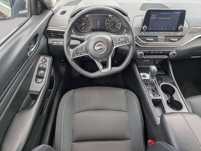 Used 2024 Red Nissan 2.5 SV image 15