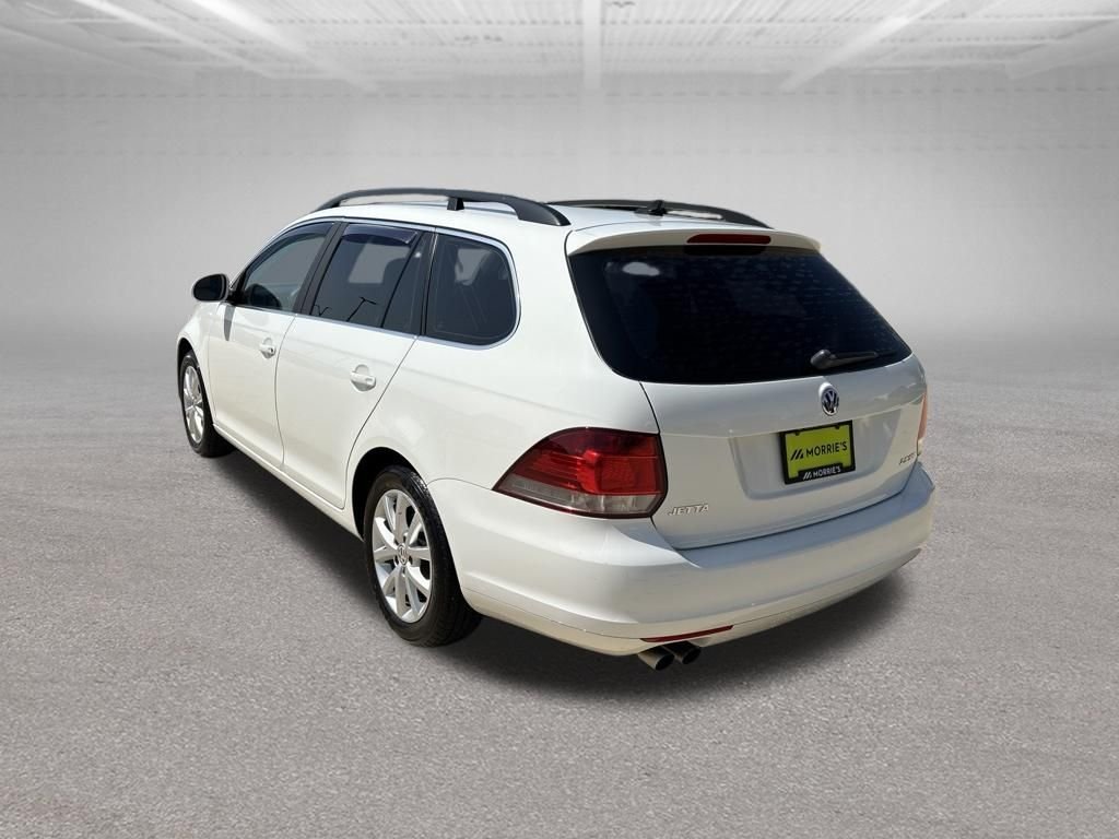 Used 2013 Candy White Volkswagen 2.5L SE image 3