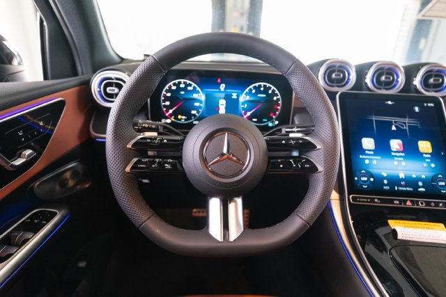 New 2027 Obsidian Black Metallic Mercedes-Benz GLC 300 image 50