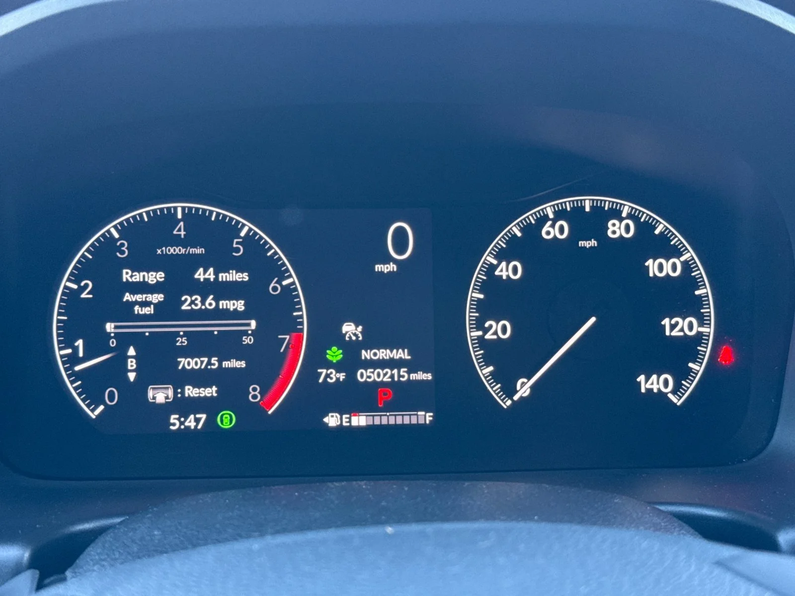 Used 2025 Solar Silver Metallic Honda EX-L image 26
