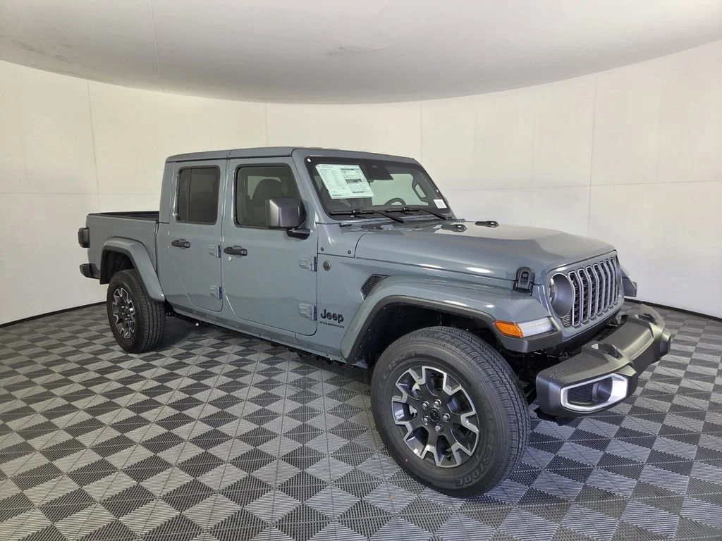 New 2026 Anvil Clear-Coat Exterior Paint Jeep Sahara image 2