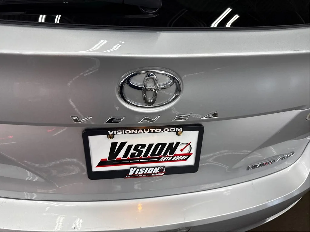 Used 2012 Silver Toyota Limited image 15
