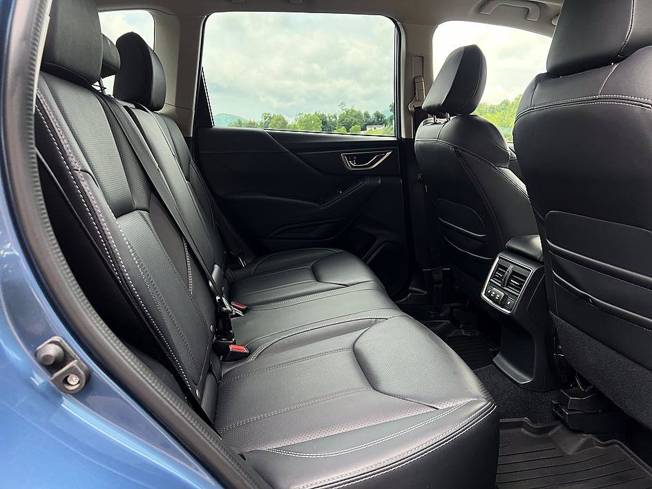 Used 2022 Horizon Blue Pearl Subaru Touring image 21