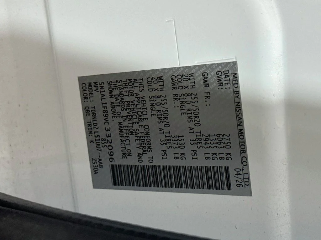 Certified Used 2027 White INFINITI LUXE image 46