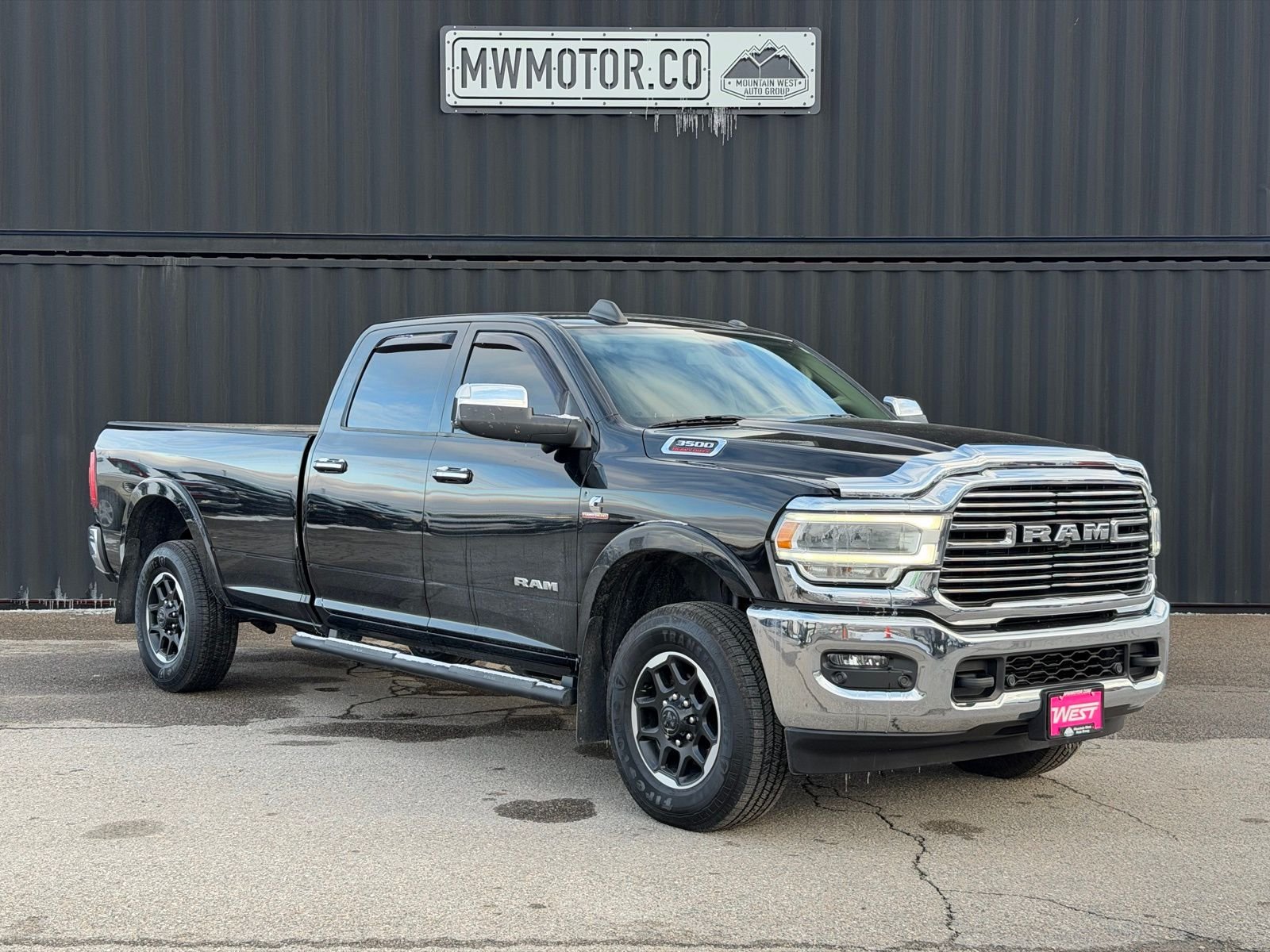 2020 RAM 3500 Laramie 4X4 Crew Cab LWB's photo