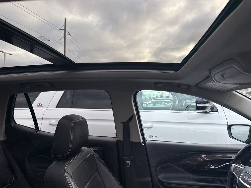 Used 2020 Gray GMC Denali image 10
