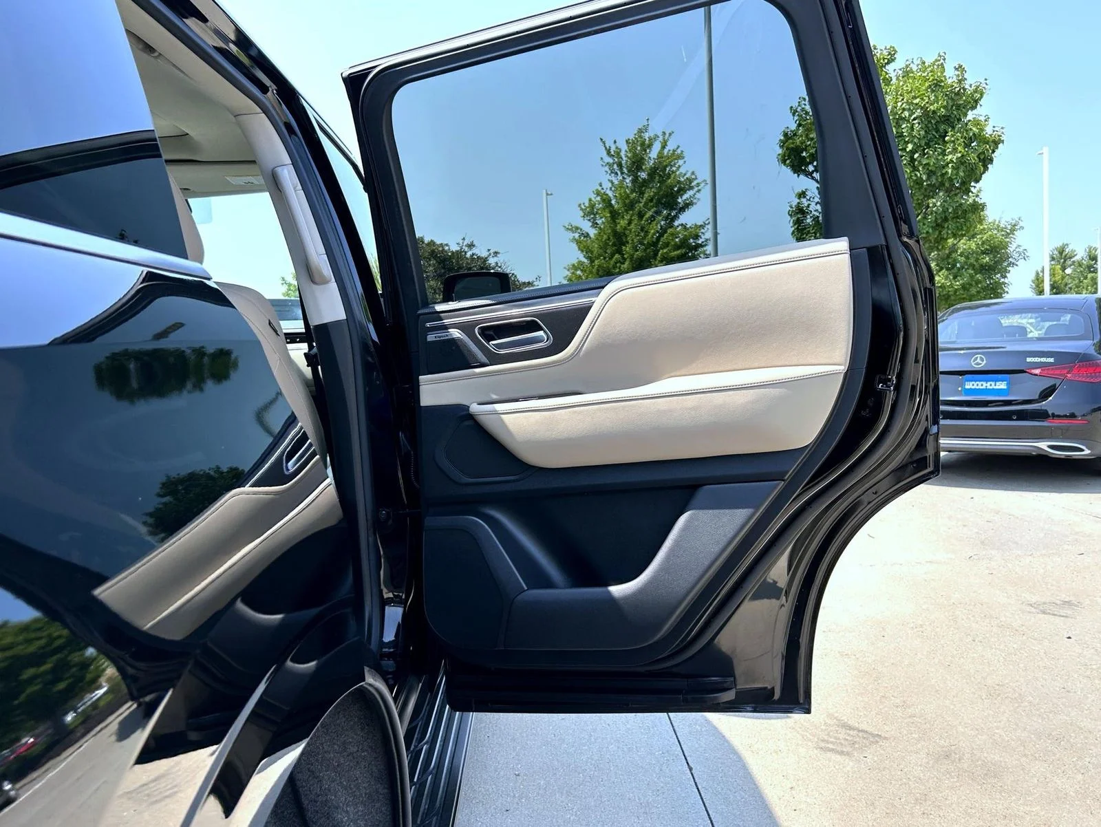 Used 2025 Black INFINITI PURE image 17