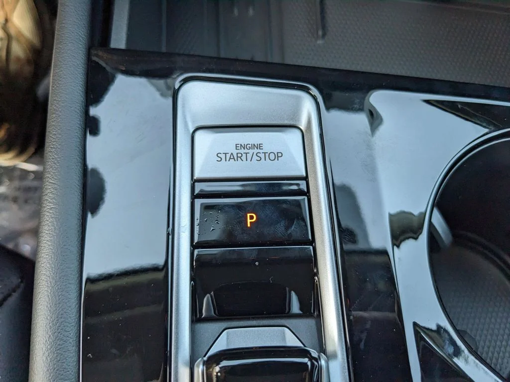 New 2026 Silver Volkswagen 2.0T SE w/Technology image 22