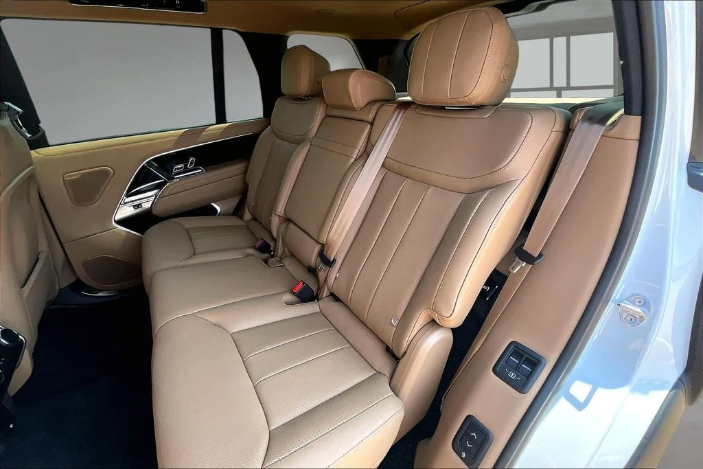 New 2026 White Land Rover SE image 10