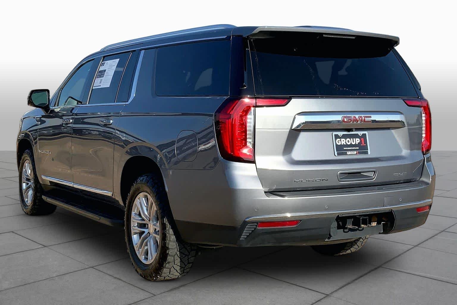 Used 2022 Satin Steel Metallic GMC SLT image 11