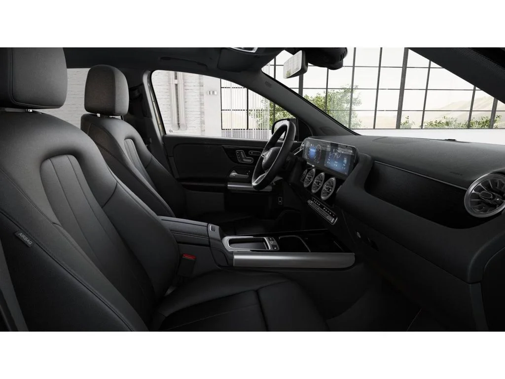New 2026 Gray Mercedes-Benz GLA 250 image 4