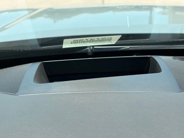 Used 2025 Gray Nissan Platinum image 13