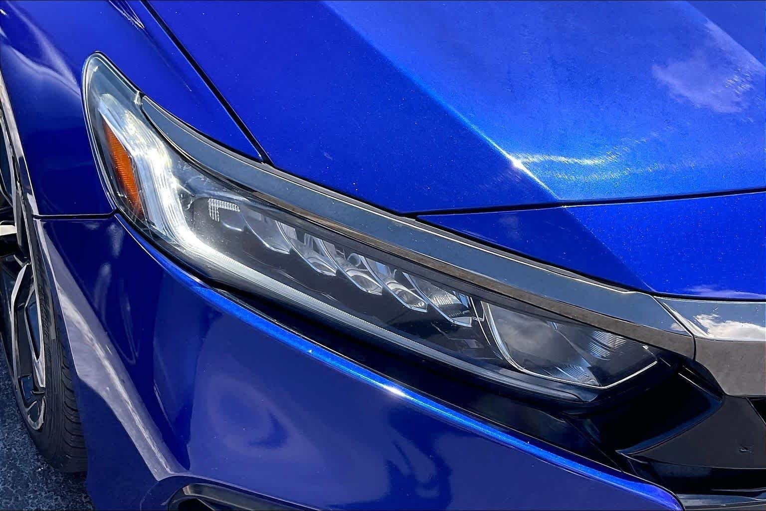 Used 2018 Still Night Pearl Honda Sport 1.5T image 27