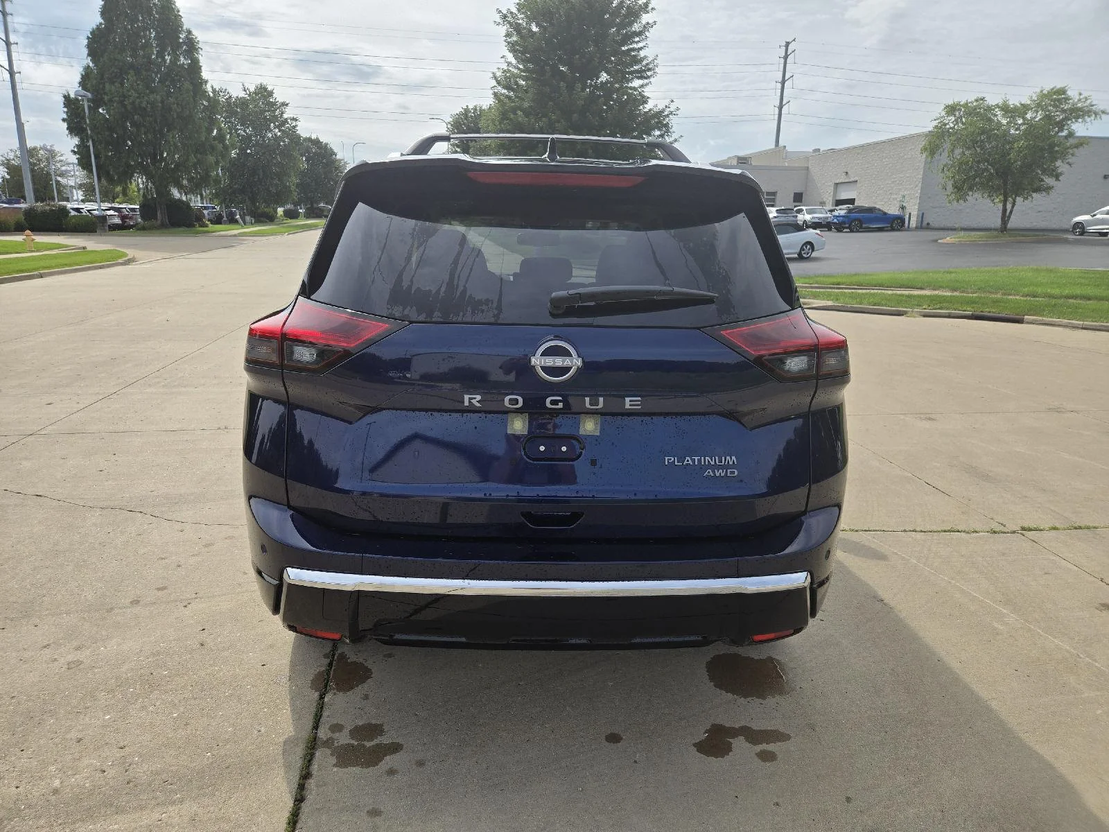 New 2026 Deep Ocean Blue Pearl Nissan Platinum image 8