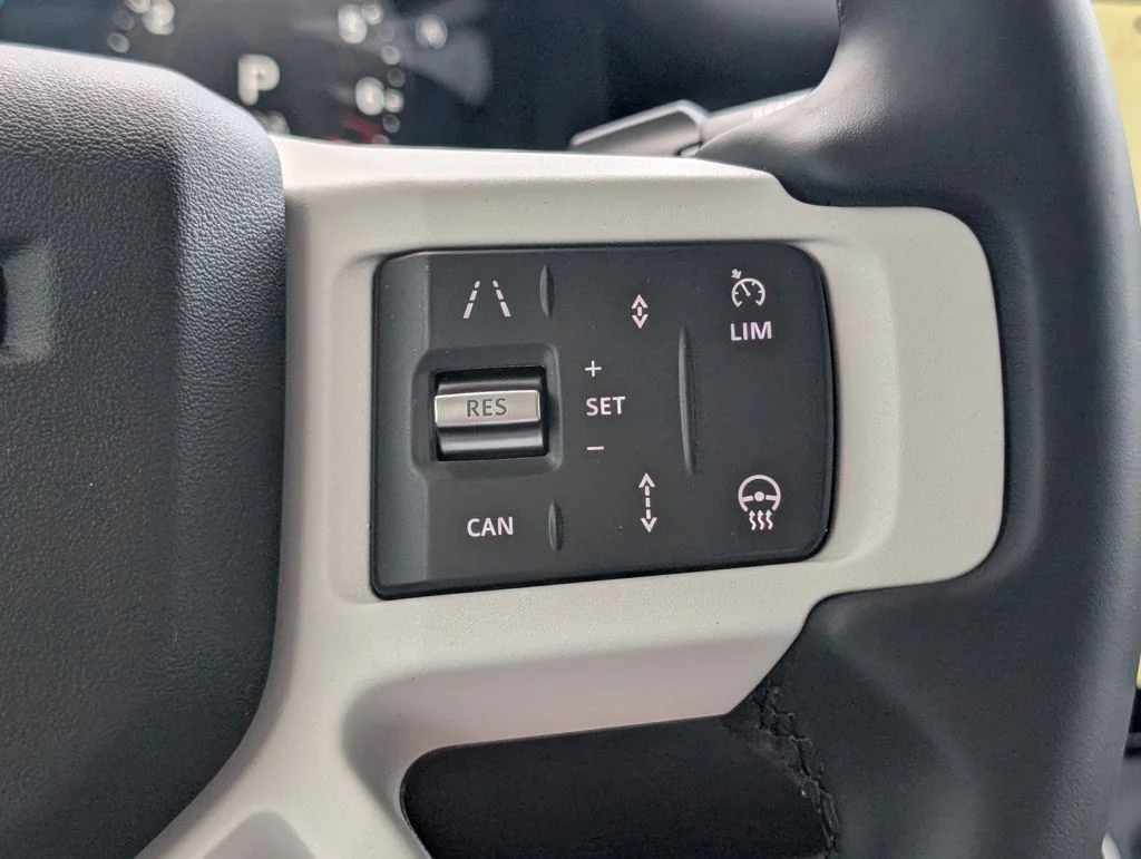 New 2026 Woolstone Green Land Rover S image 28