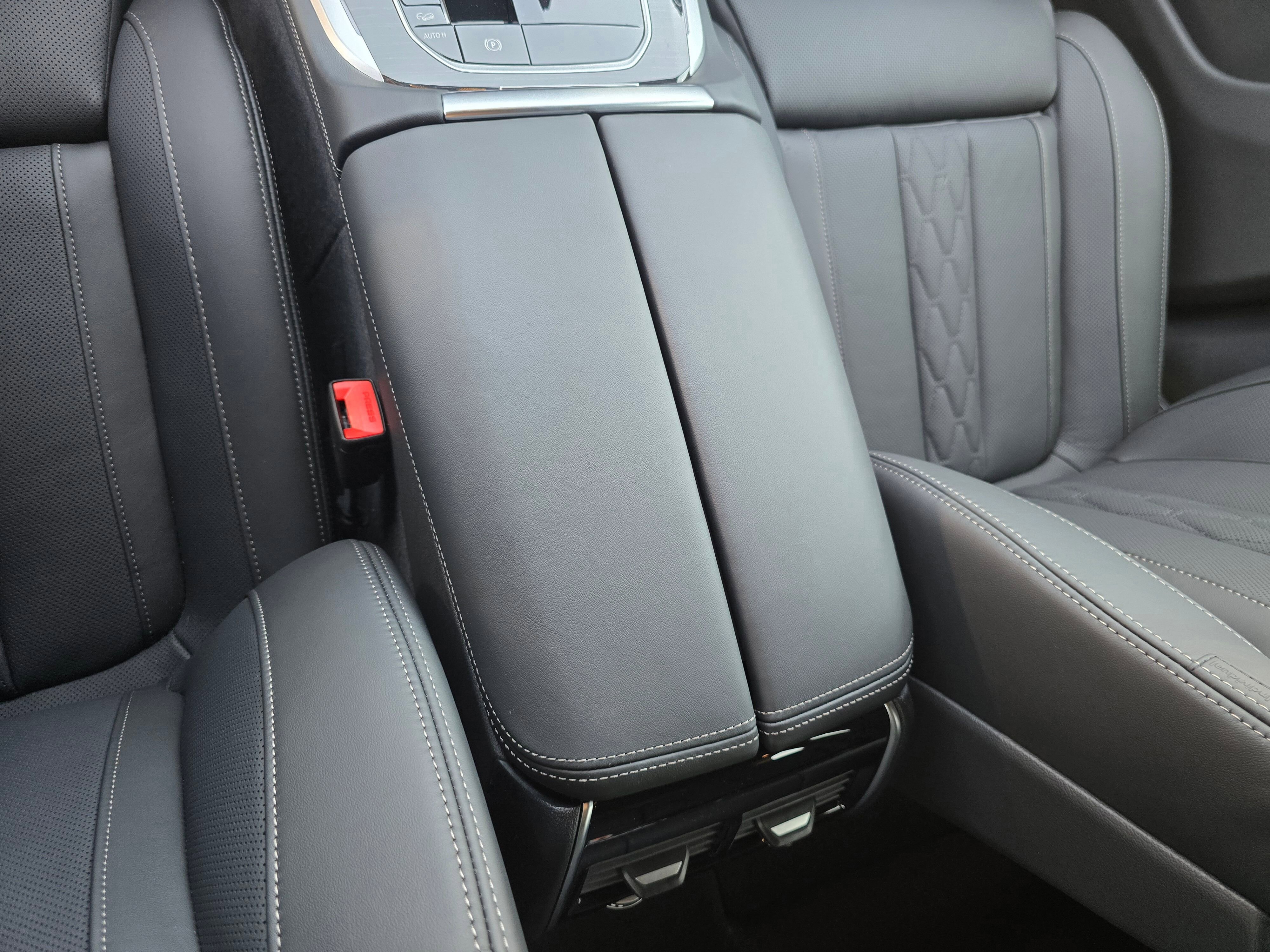 New 2026 Brooklyn Grey Metallic BMW xDrive40i image 54
