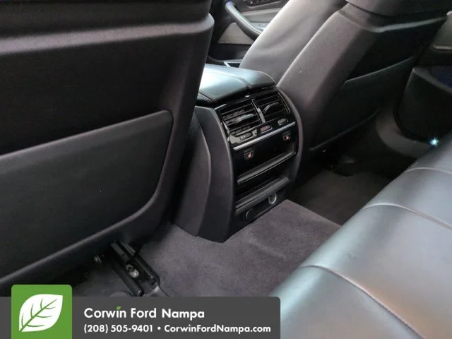 Used 2018 White BMW M550i xDrive image 28